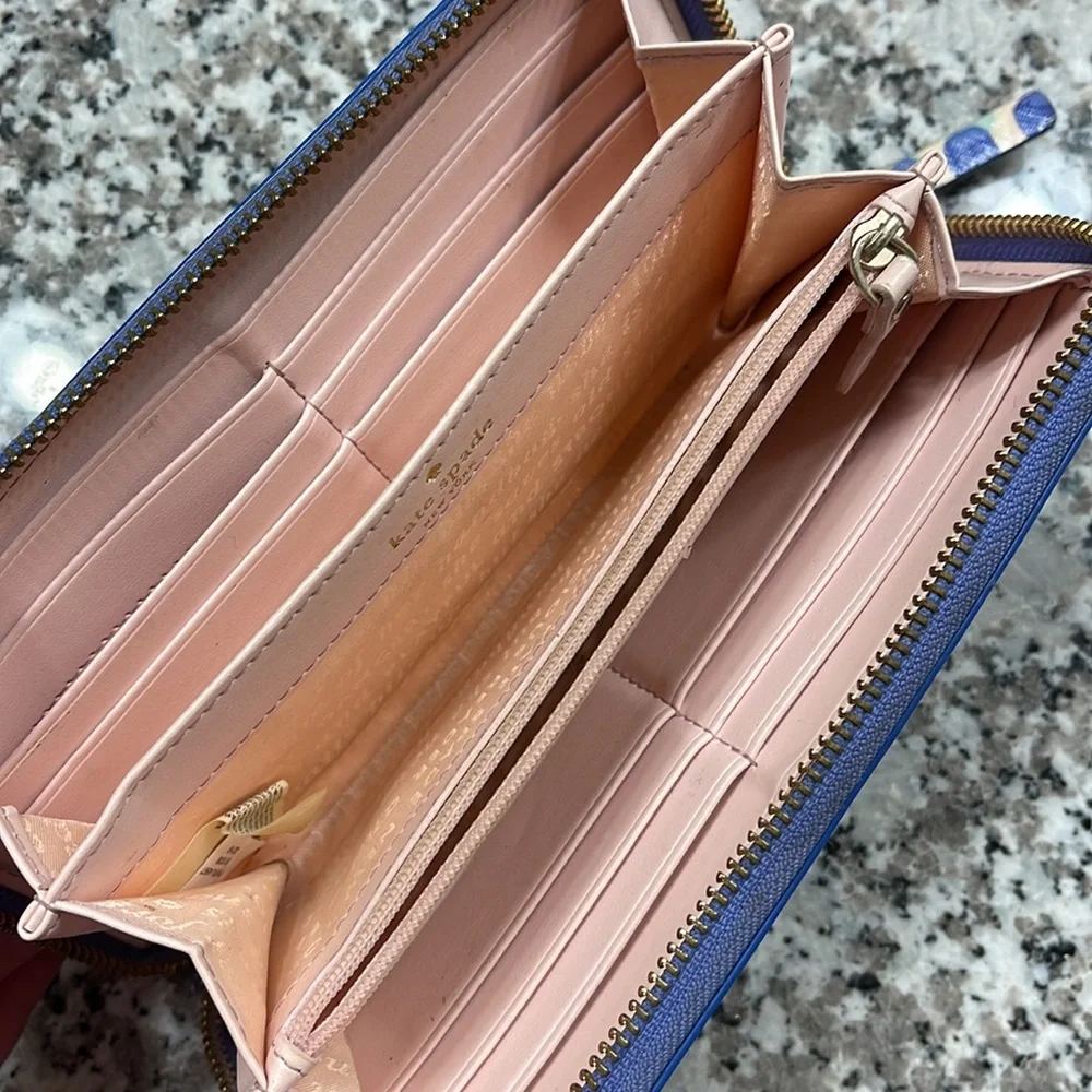 Kate Spade Wallet - Picture 2 of 3
